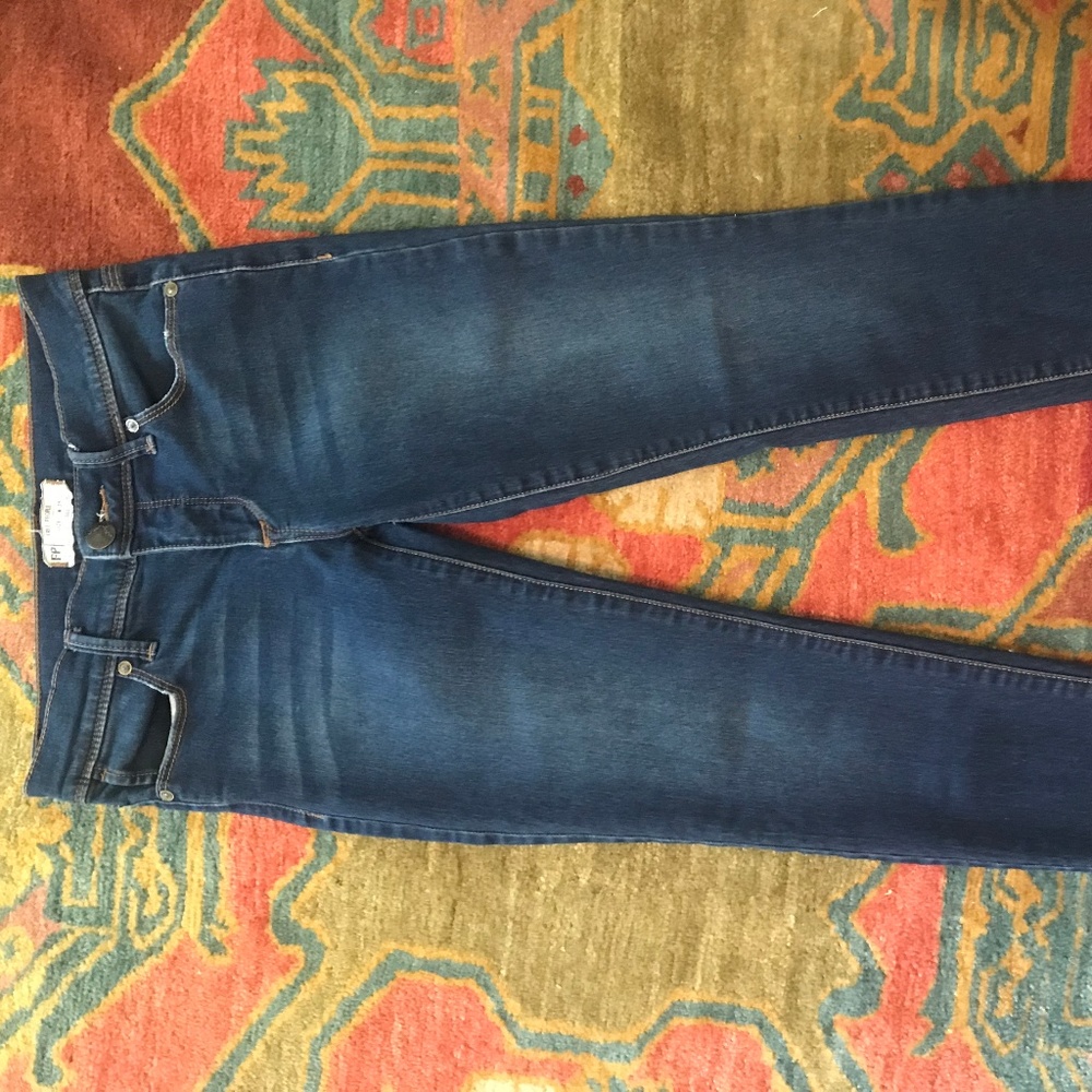 Barely Worn Free People Skinny Jeans!